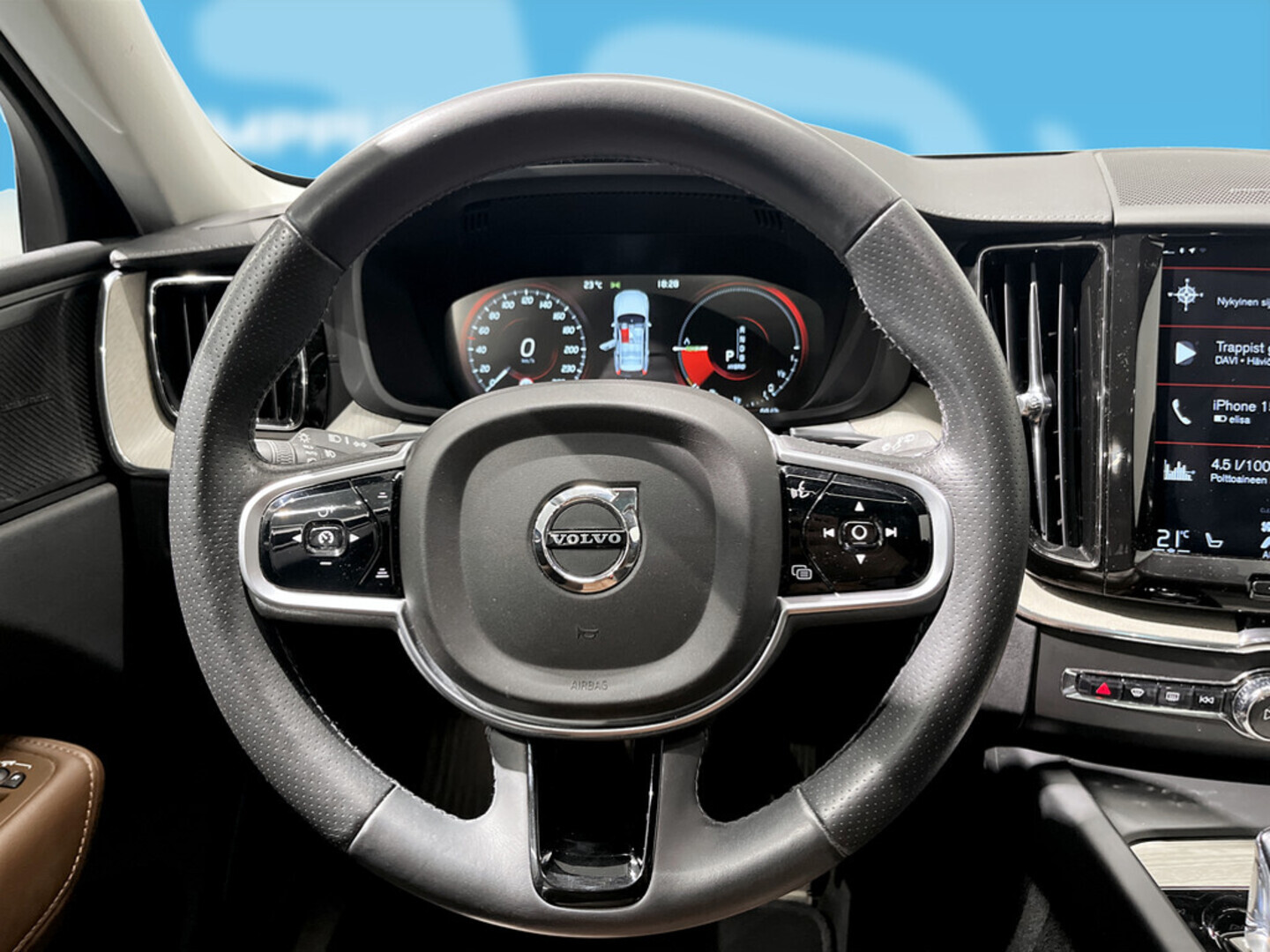VOLVO XC60 2019