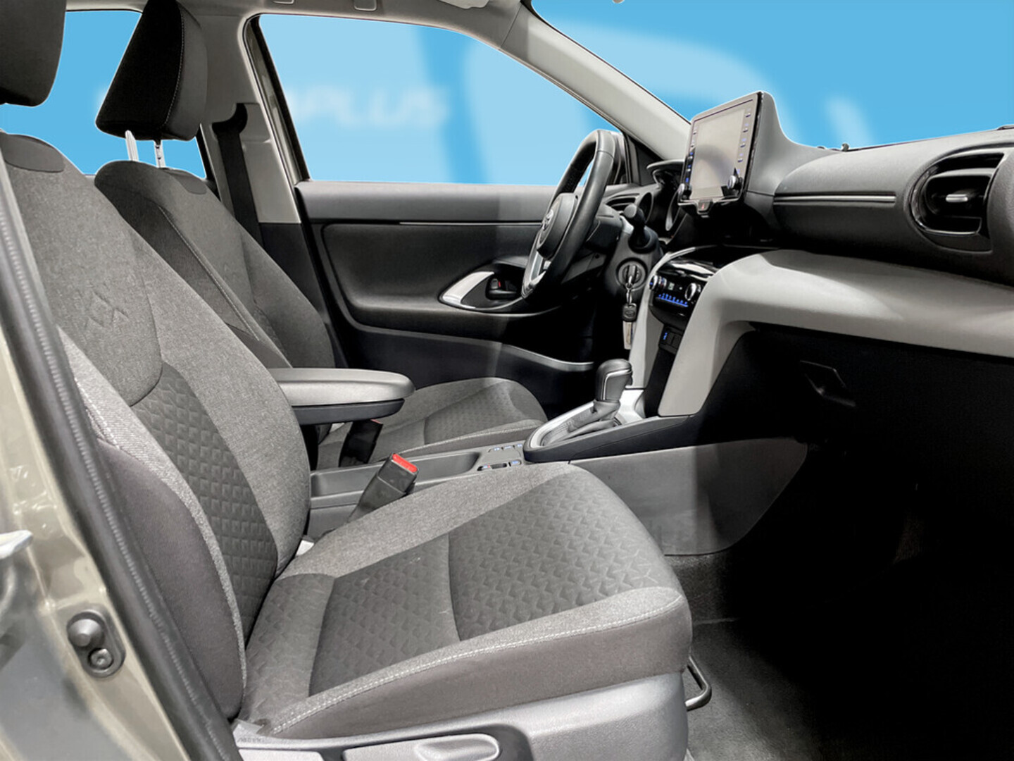 TOYOTA Yaris Cross 2021