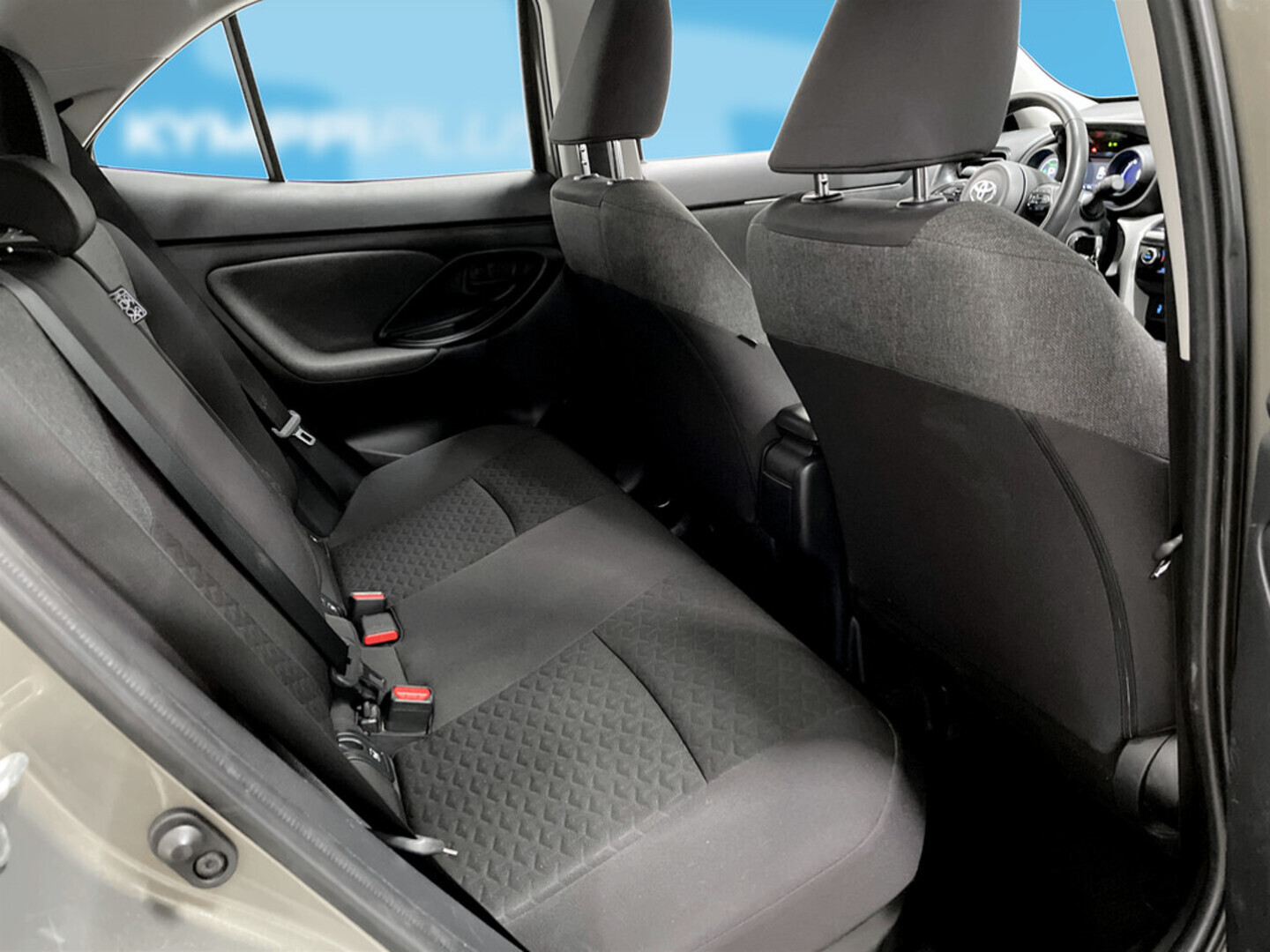 TOYOTA Yaris Cross 2021