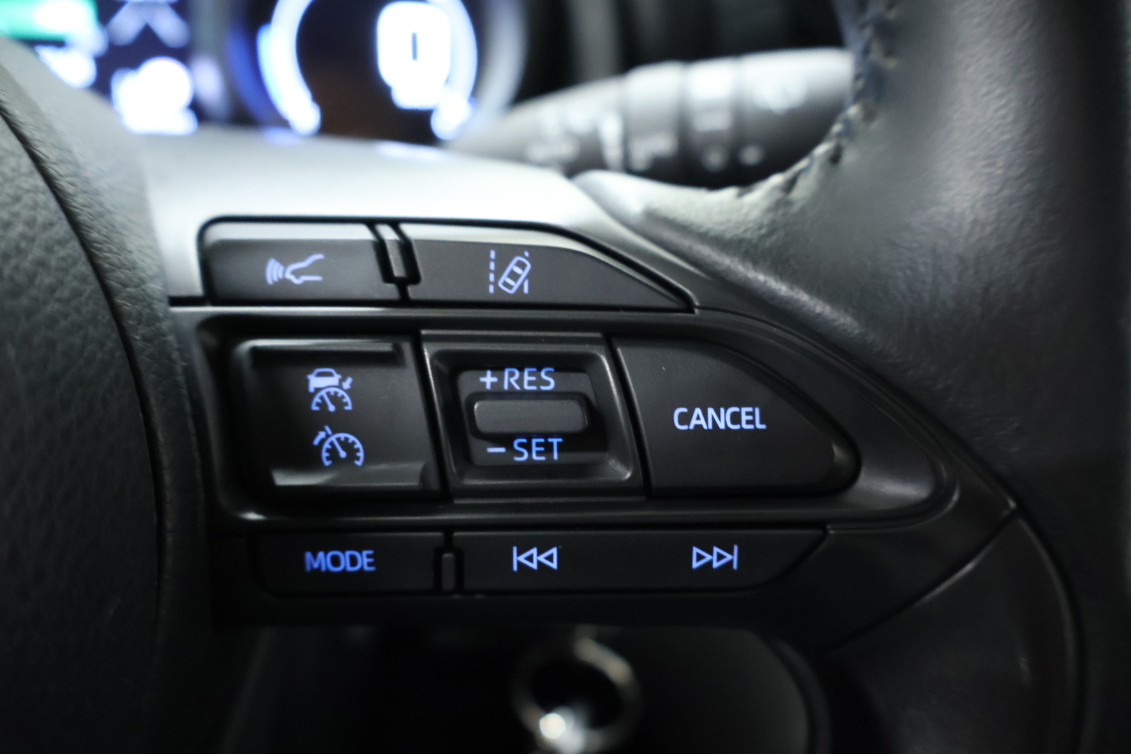 TOYOTA Yaris Cross 2021