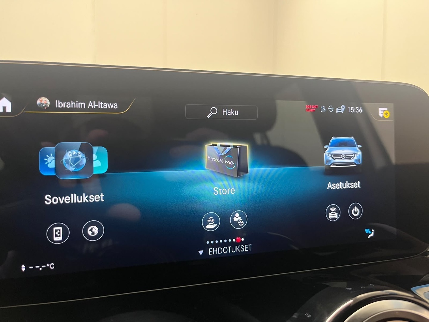 MERCEDES-BENZ EQB 2022