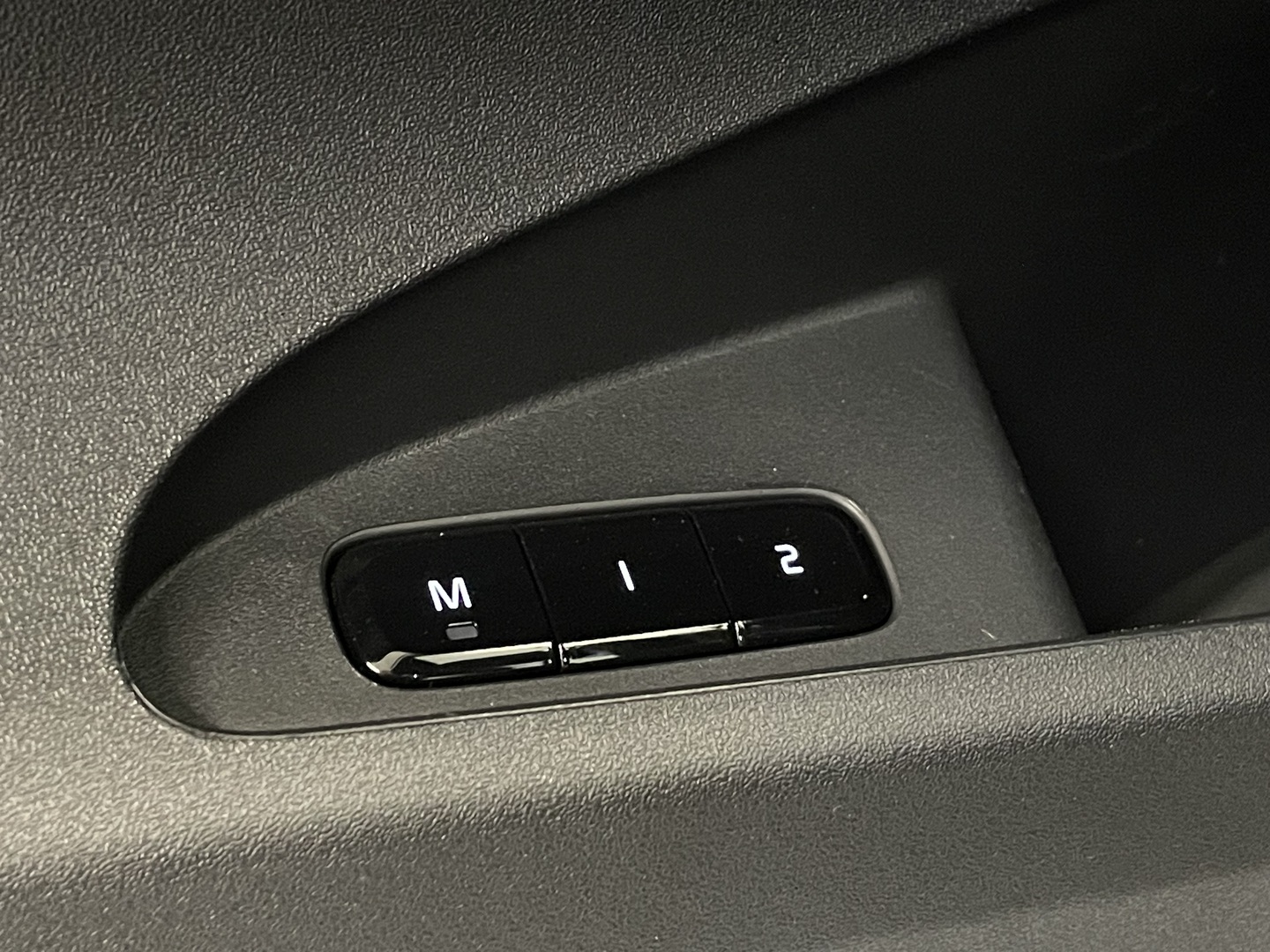 POLESTAR 2 2023