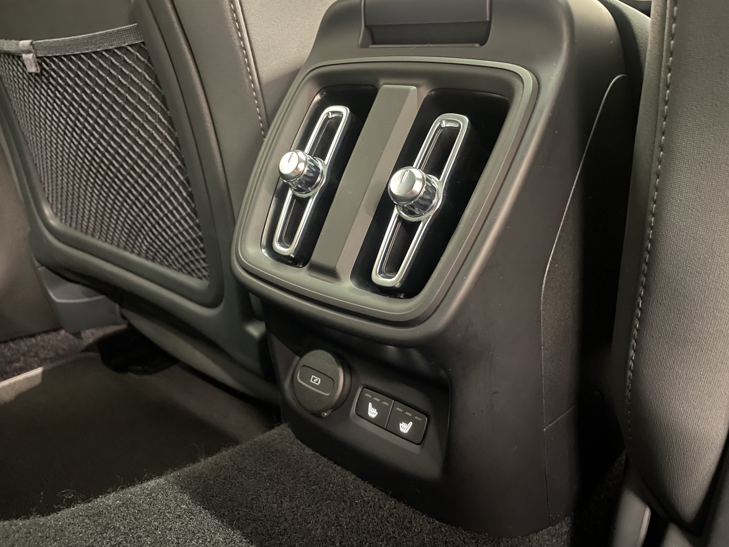 POLESTAR 2 2023