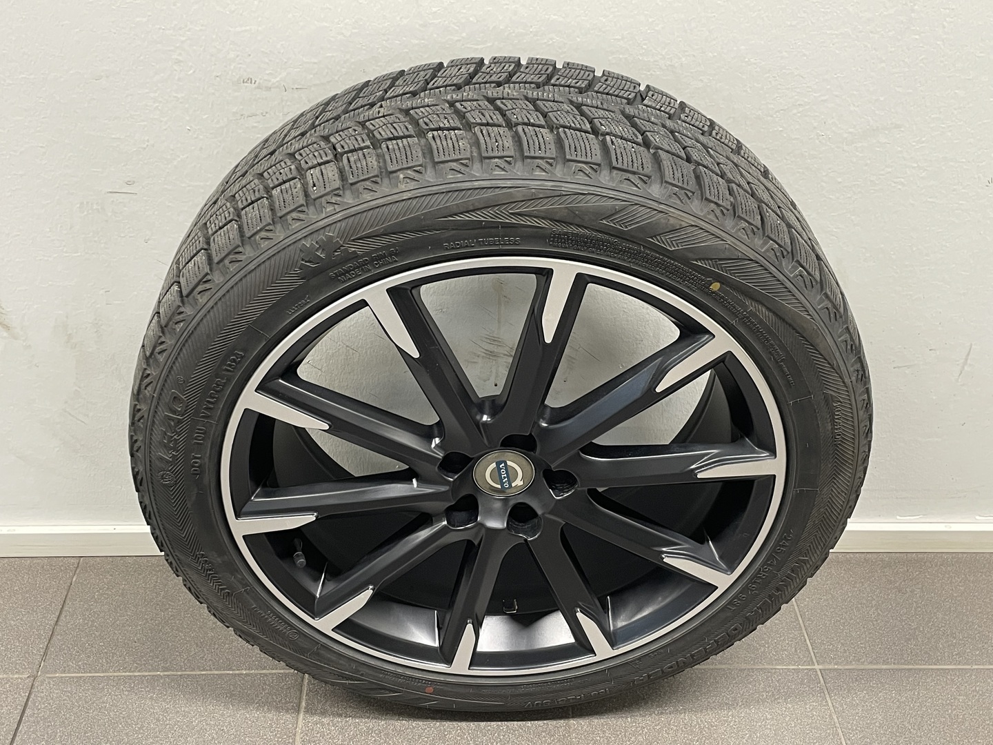 POLESTAR 2 2023