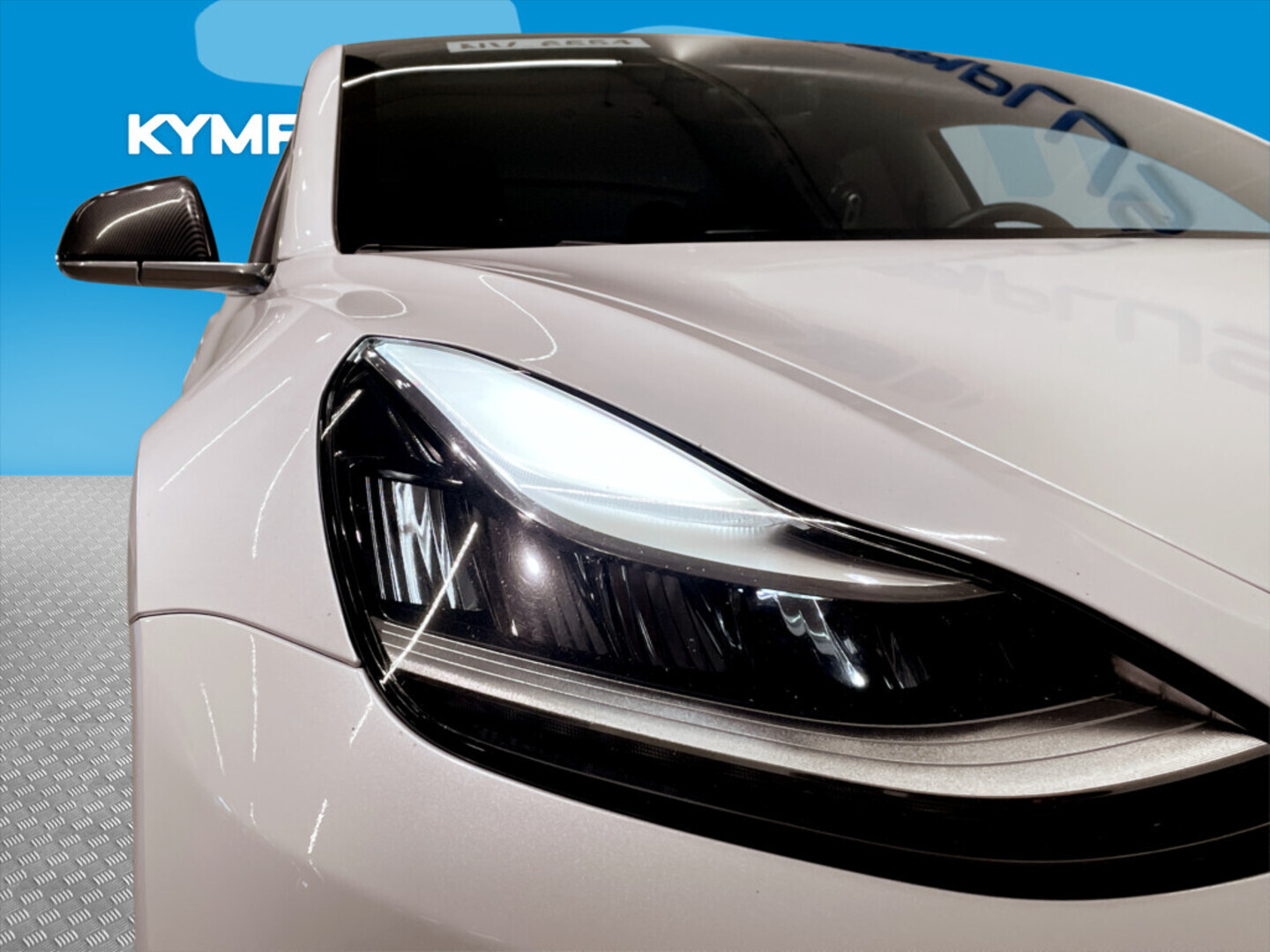 TESLA Model 3 2020