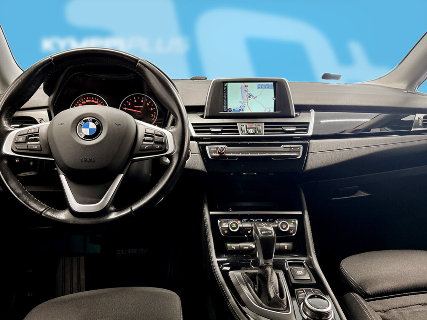 BMW 225 2017