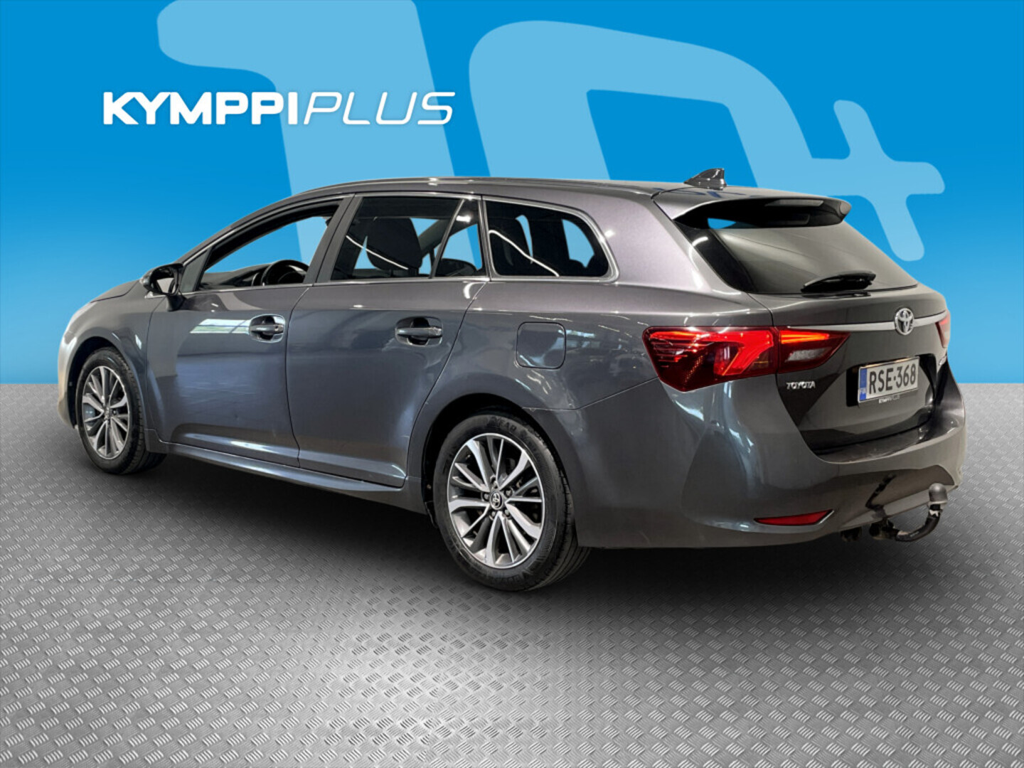 TOYOTA Avensis 2015
