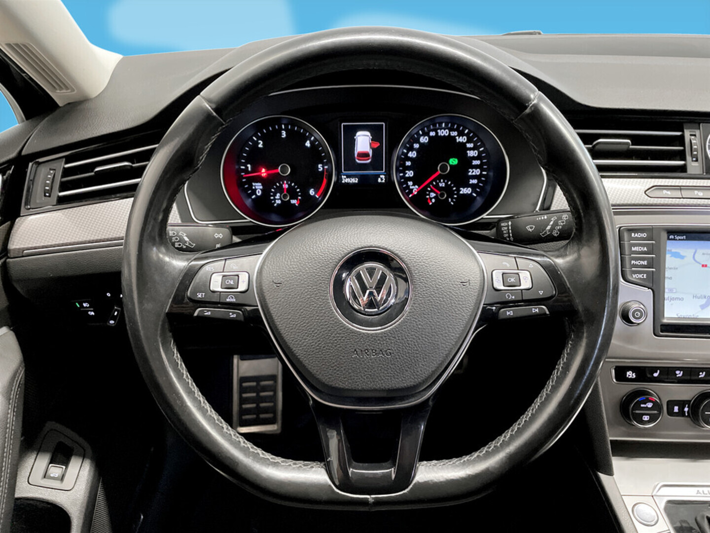 VOLKSWAGEN Passat 2017