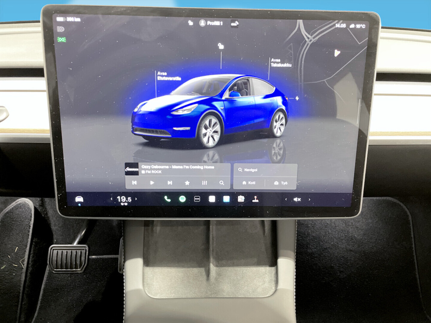TESLA Model Y 2022