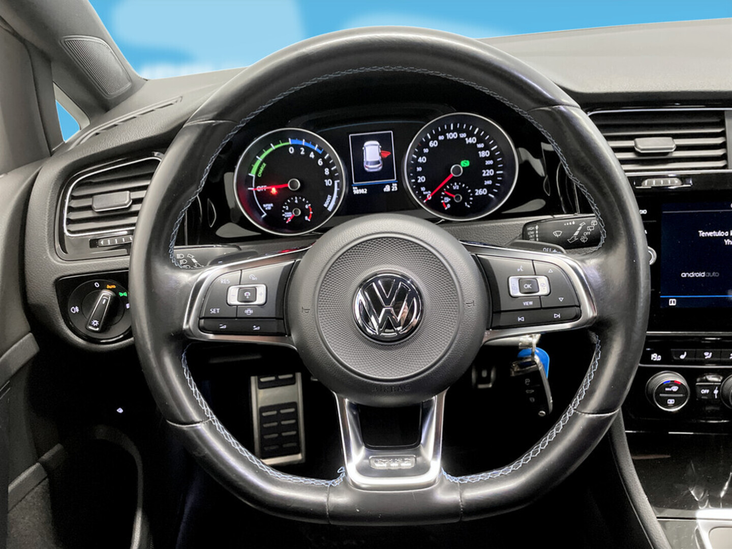 VOLKSWAGEN Golf 2019