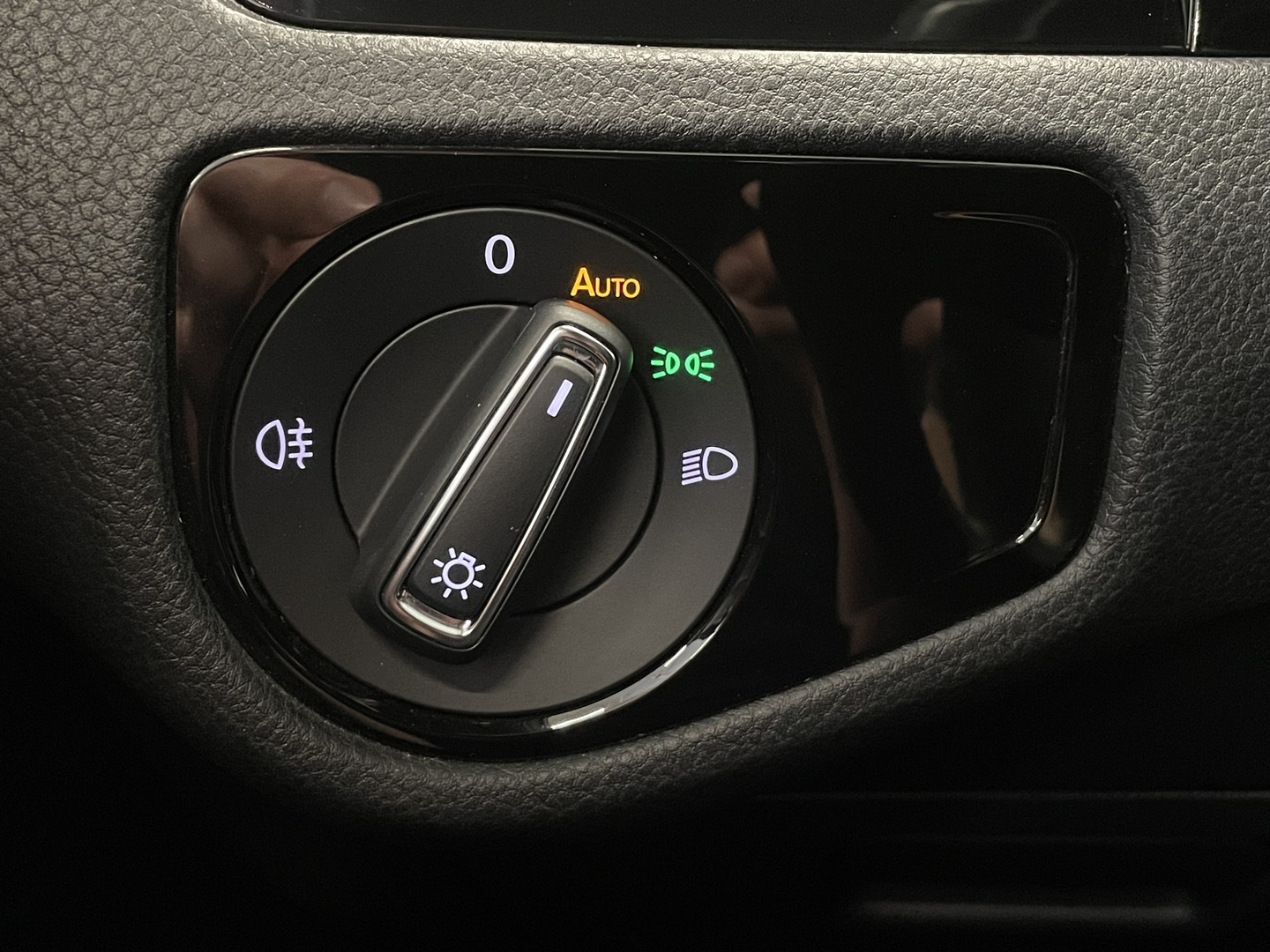 VOLKSWAGEN Golf 2019