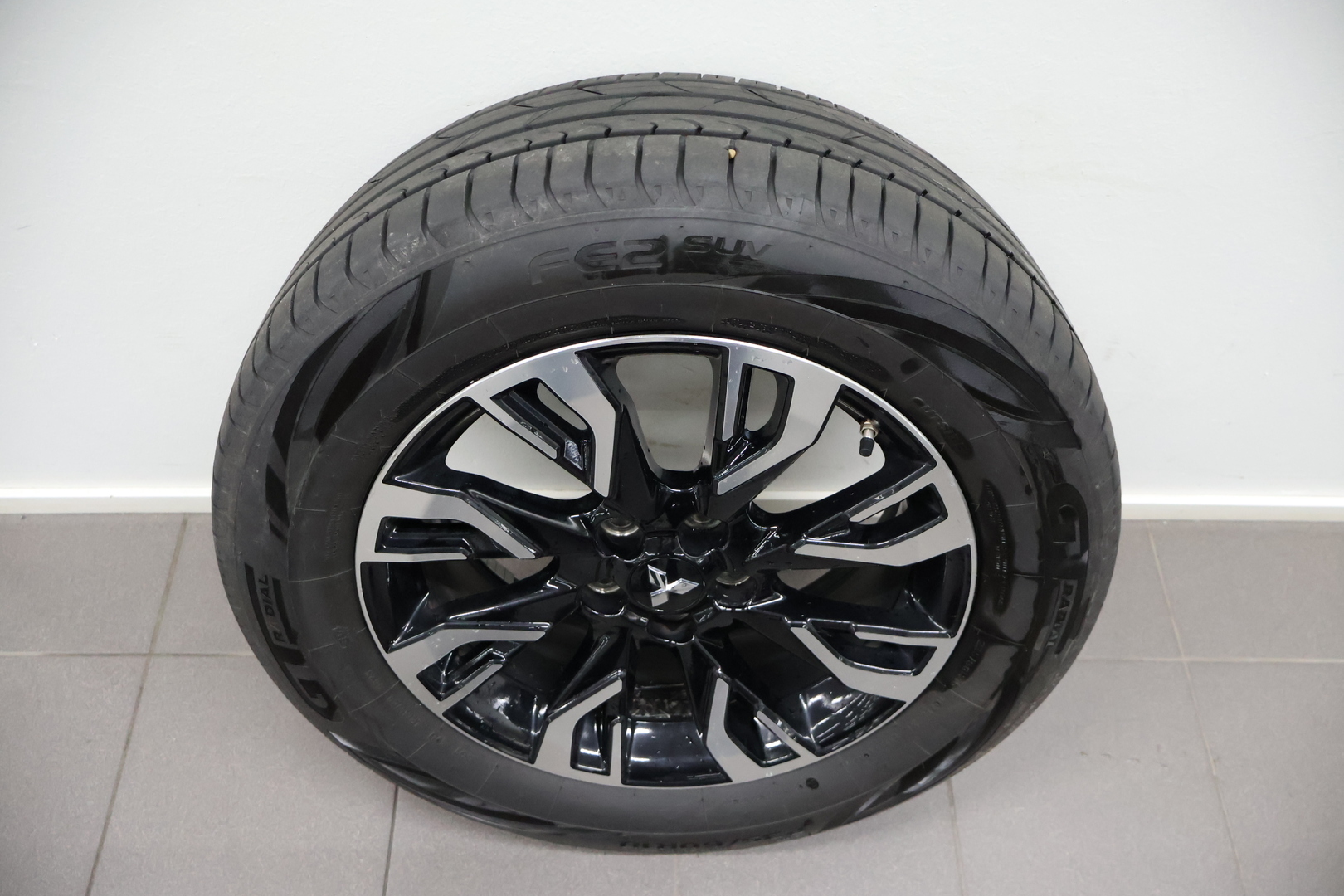 MITSUBISHI Outlander PHEV 2016