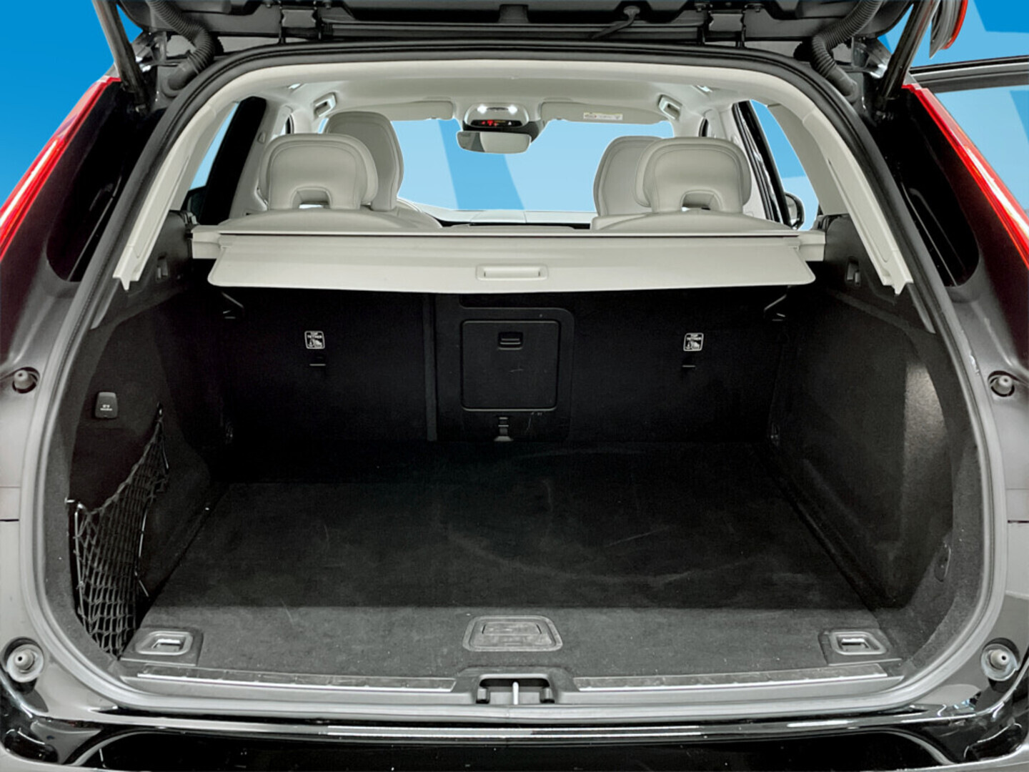 VOLVO XC60 2020