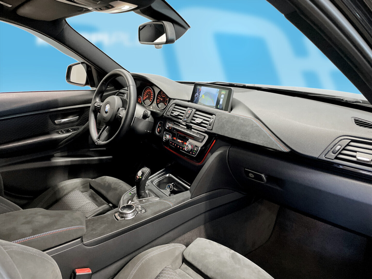 BMW 330 2014