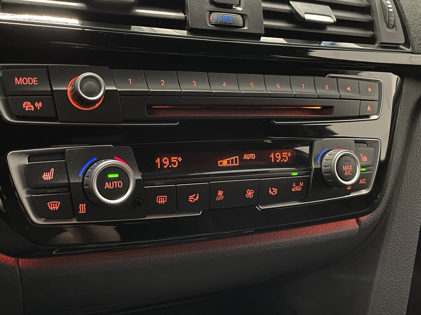 BMW 330 2014