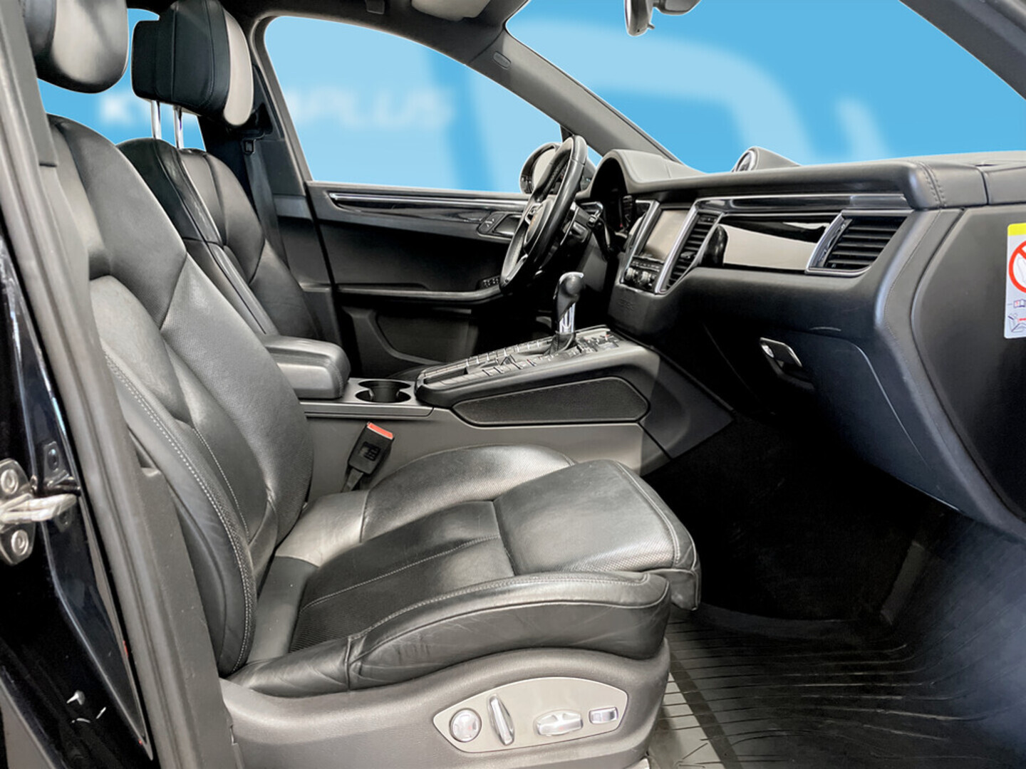 PORSCHE Macan 2015