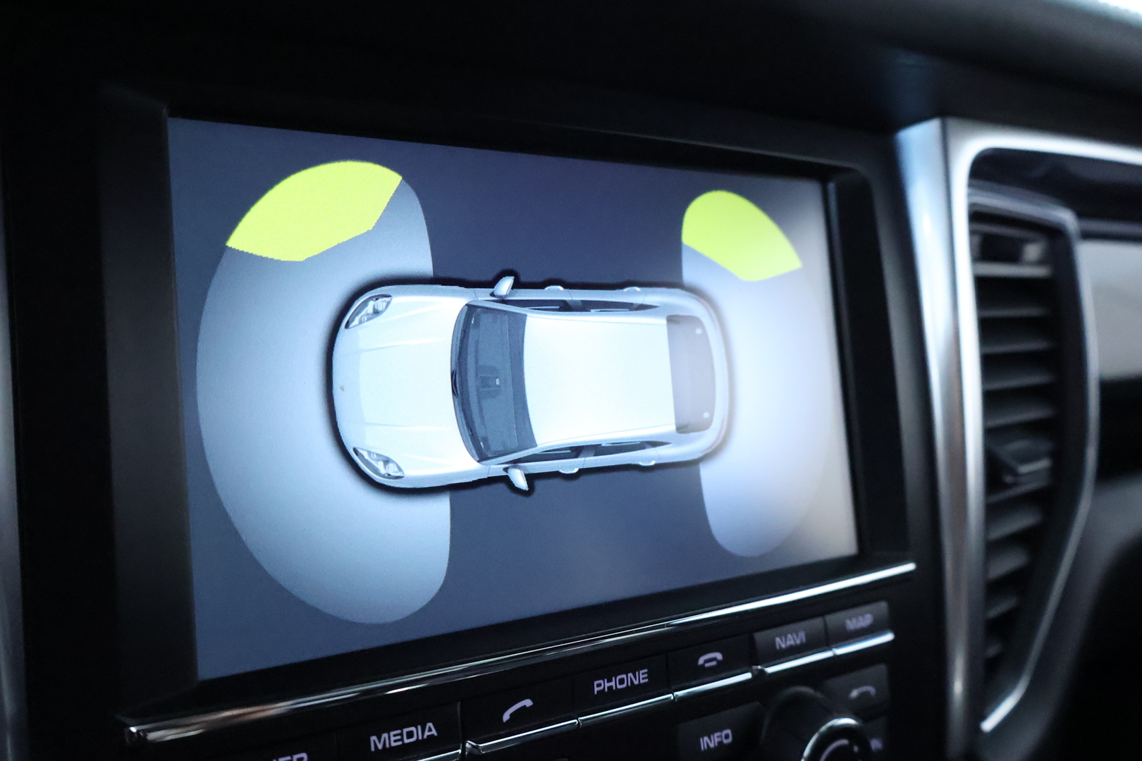 PORSCHE Macan 2015