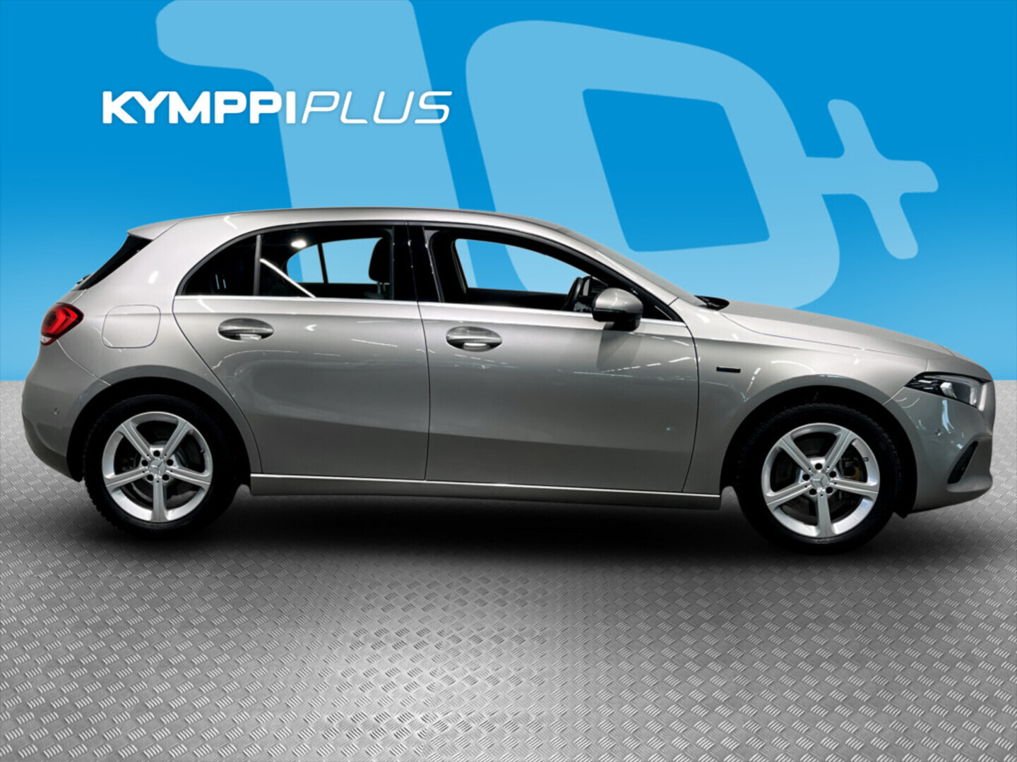 MERCEDES-BENZ A 2020