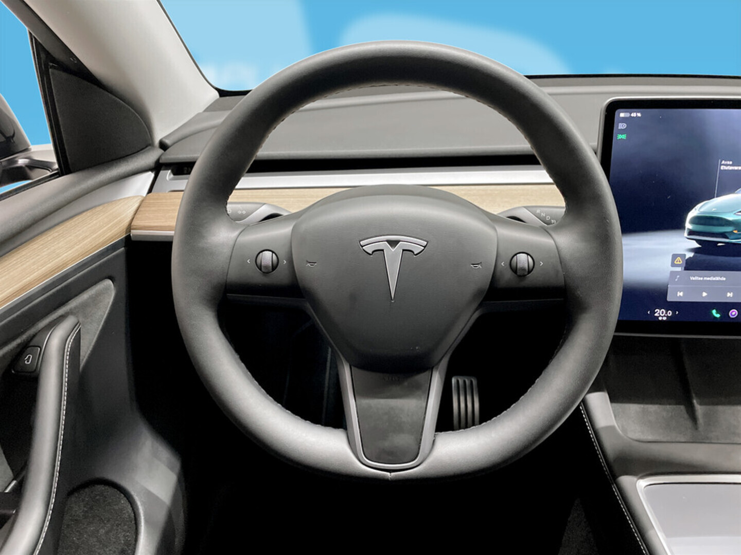 TESLA Model Y 2023