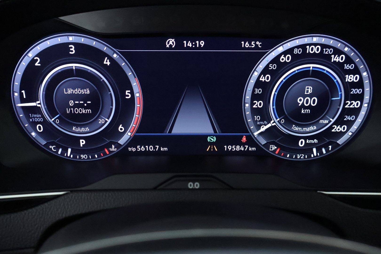 VOLKSWAGEN Passat 2018