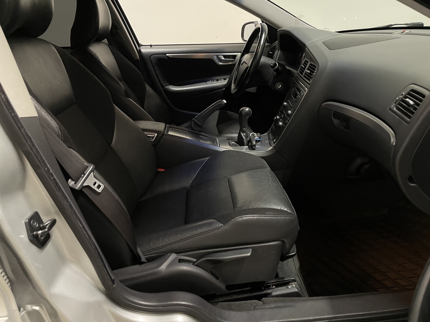 VOLVO V70 2007