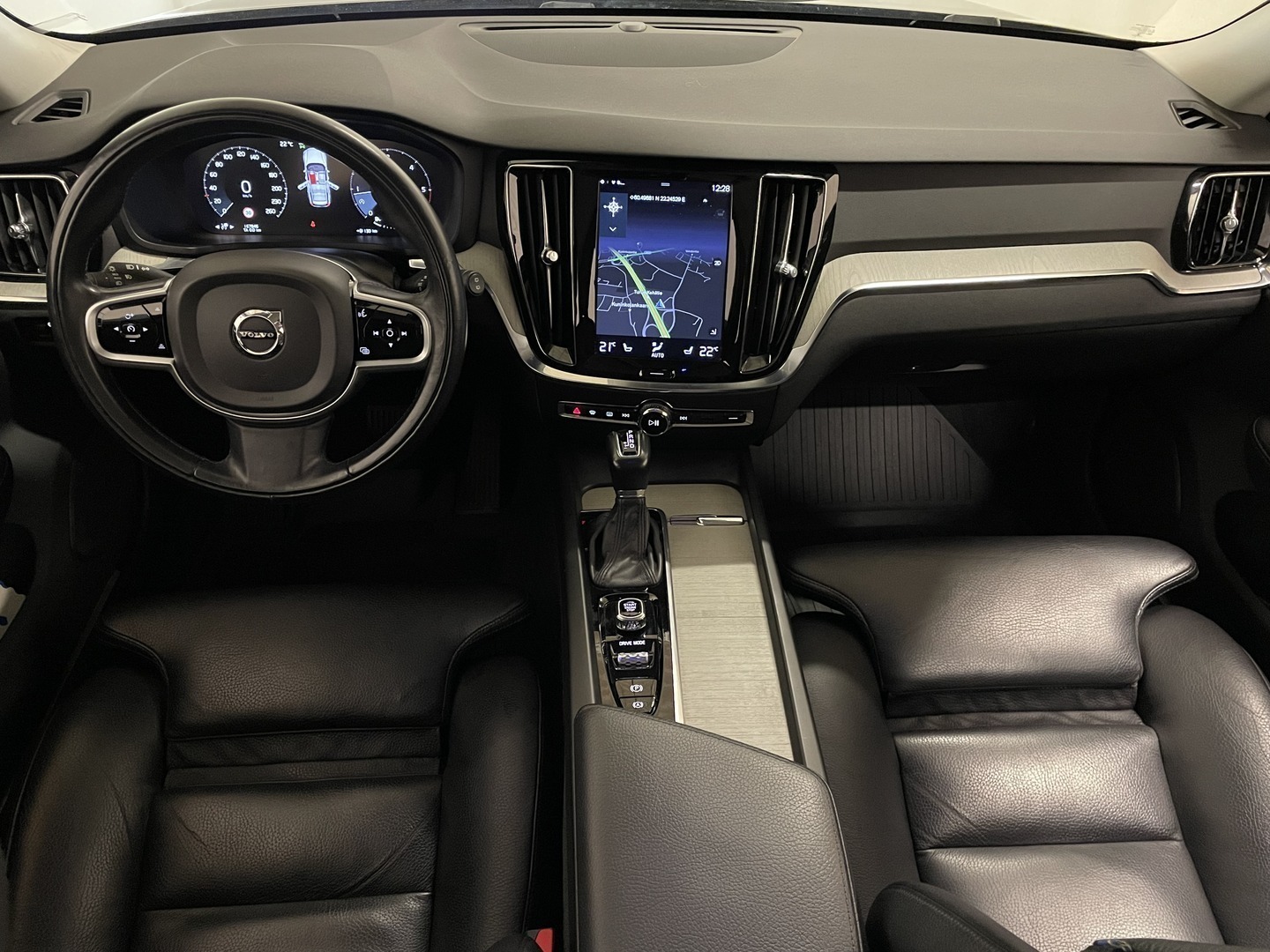 VOLVO V60 2019