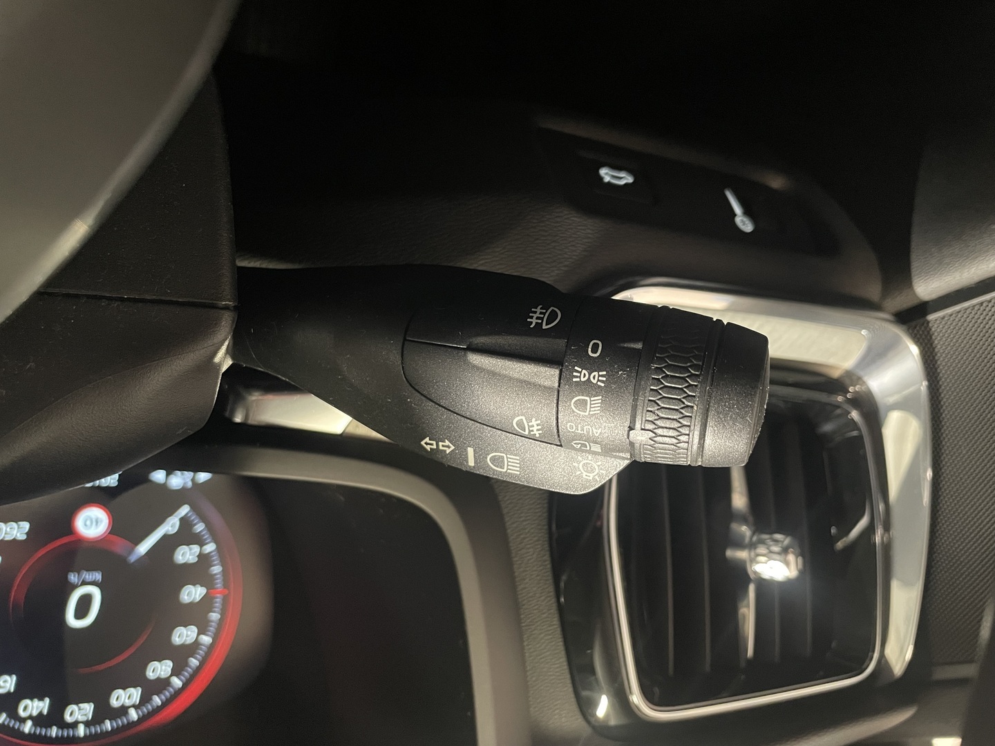 VOLVO V60 2019