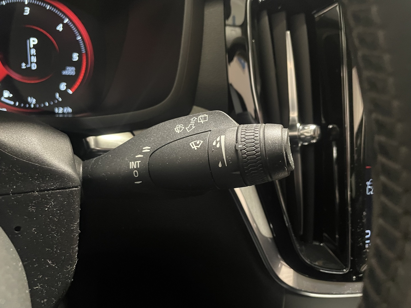 VOLVO V60 2019