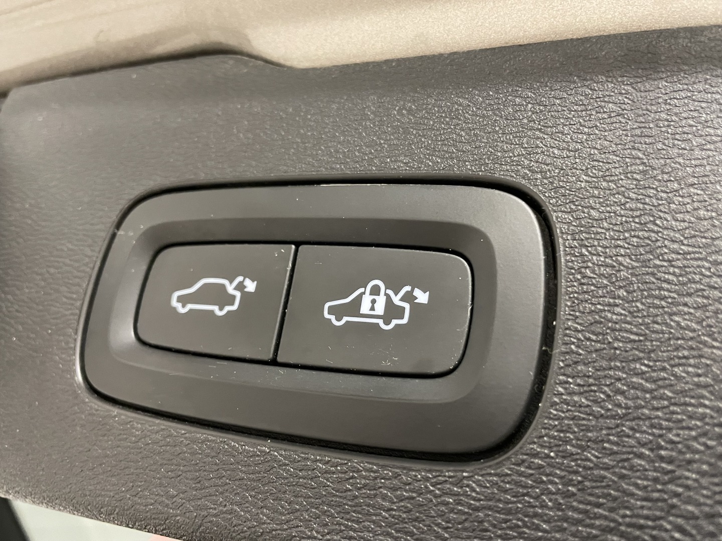 VOLVO V60 2019