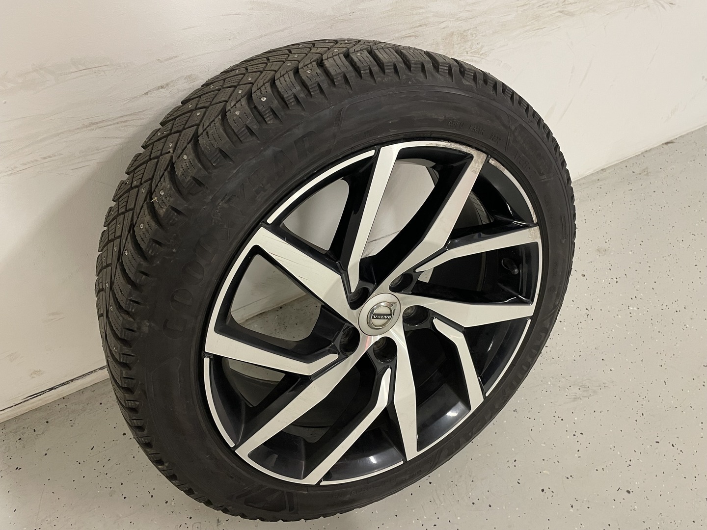 VOLVO V60 2019