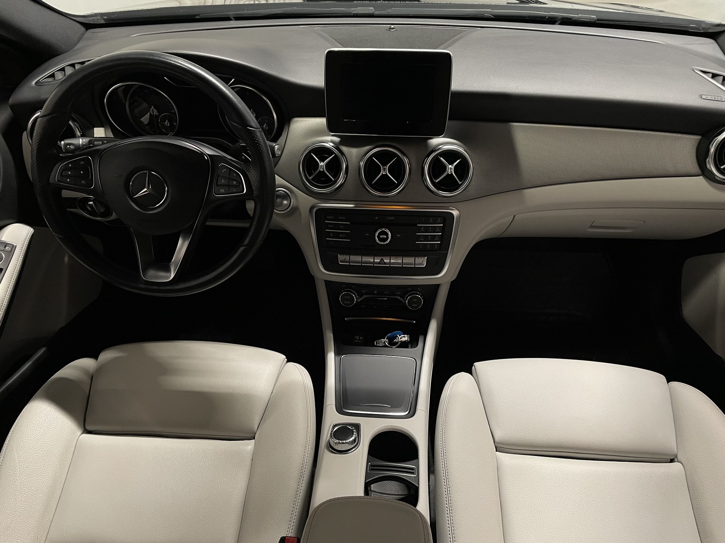 MERCEDES-BENZ GLA 2018