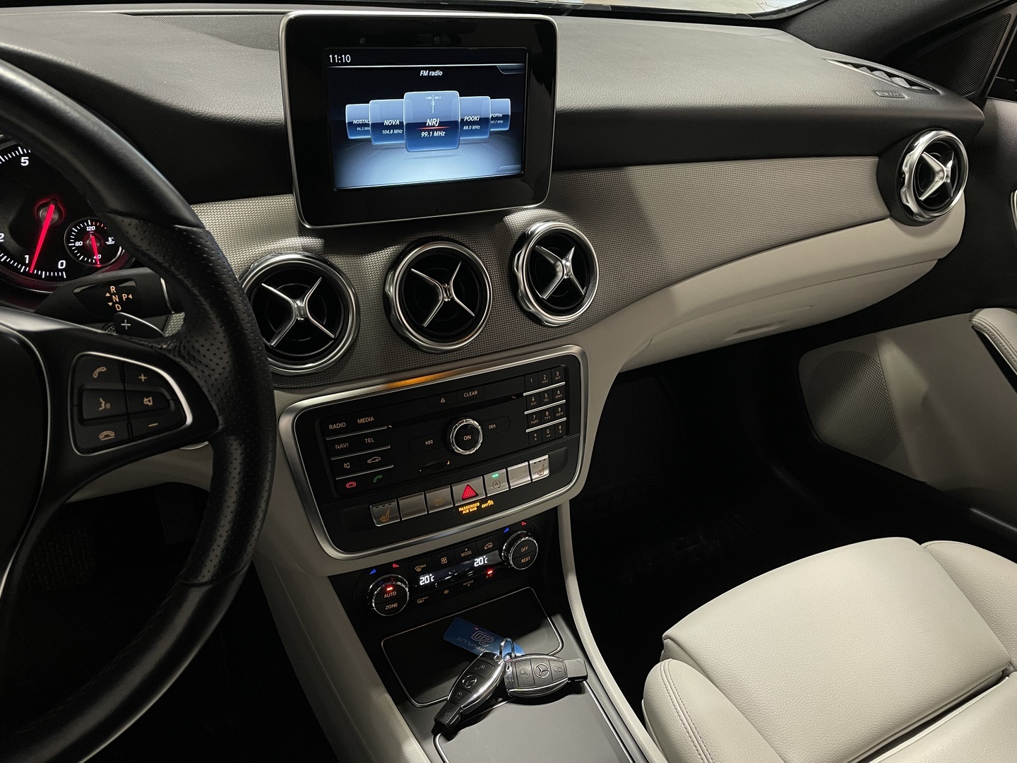 MERCEDES-BENZ GLA 2018