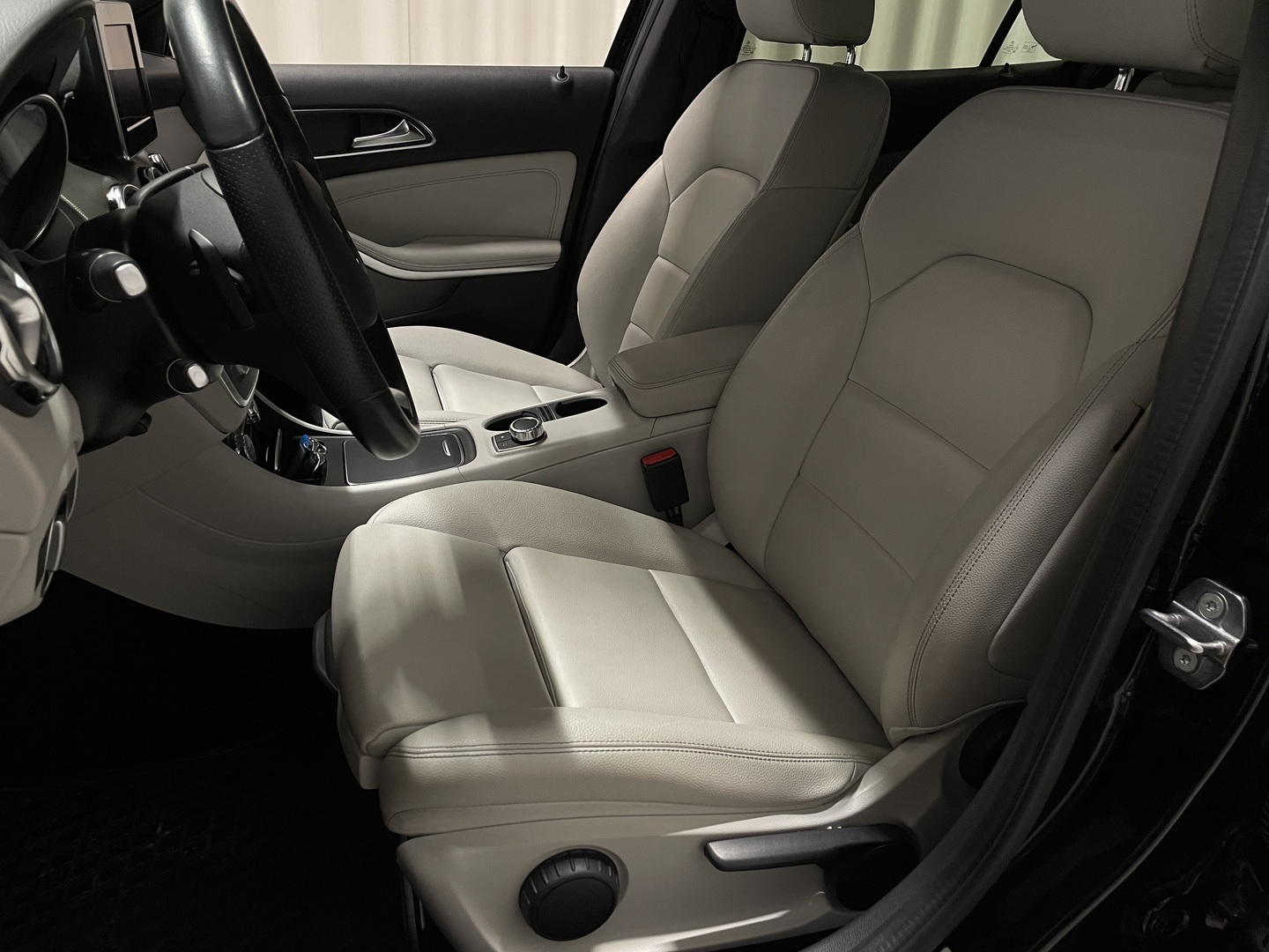 MERCEDES-BENZ GLA 2018