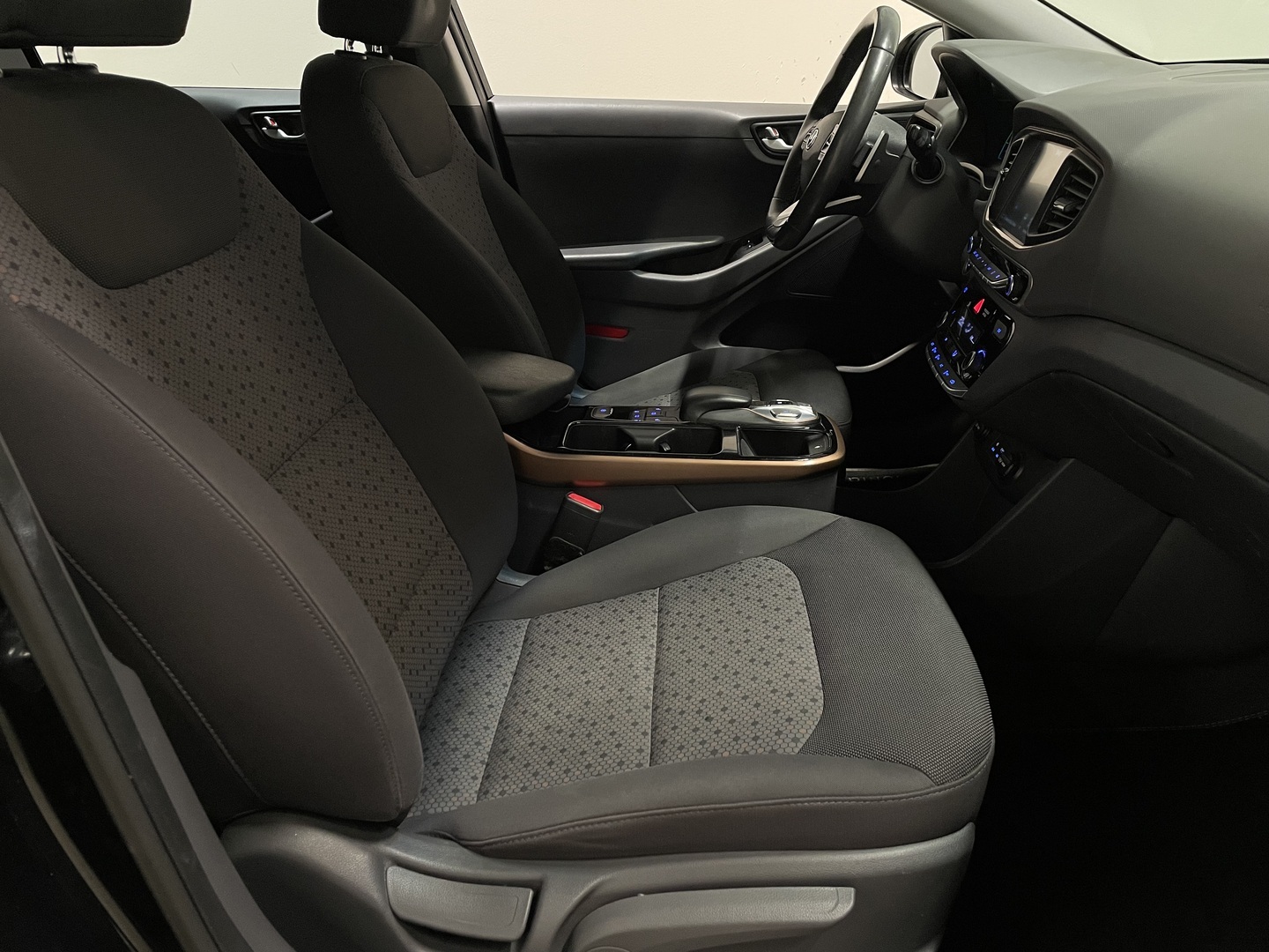 HYUNDAI IONIQ electric 2019