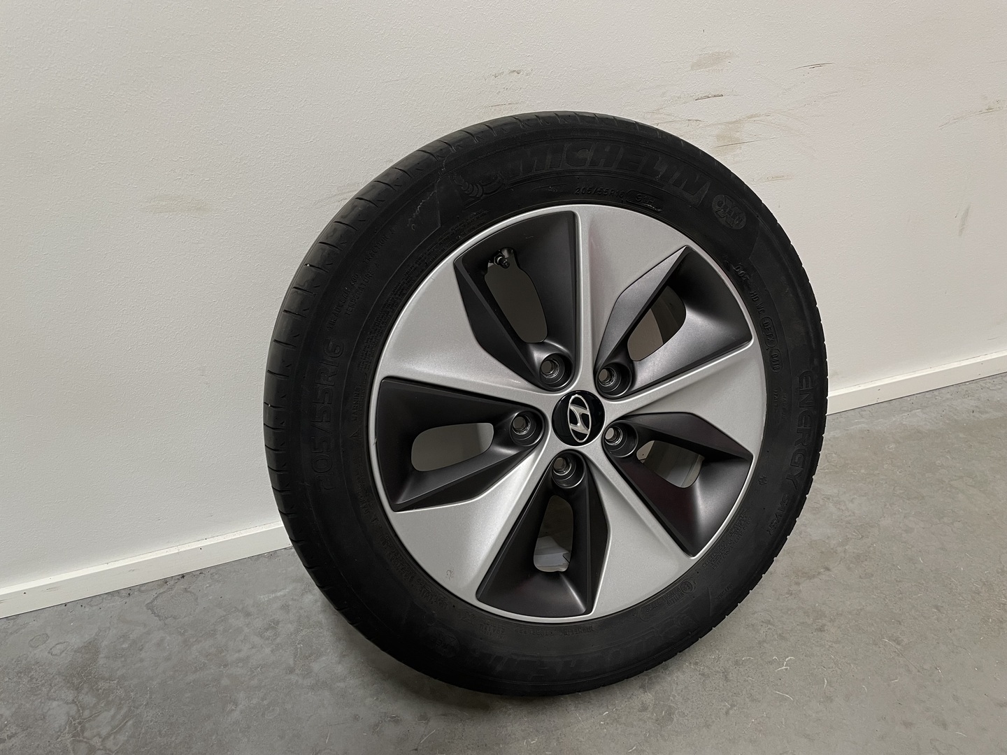 HYUNDAI IONIQ electric 2019