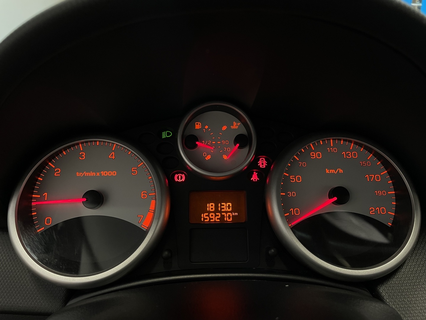 PEUGEOT 207 2011