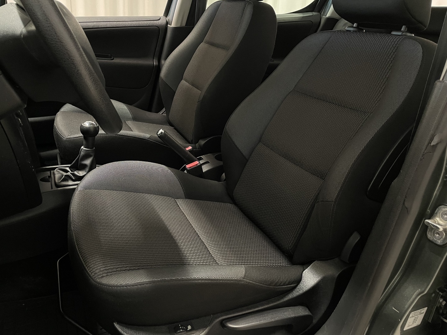 PEUGEOT 207 2011