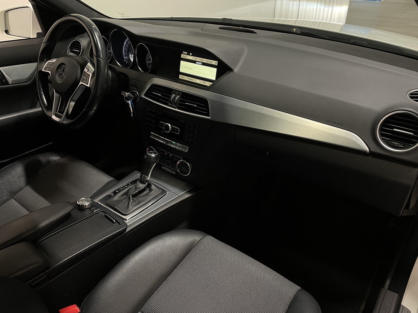 MERCEDES-BENZ C 2011