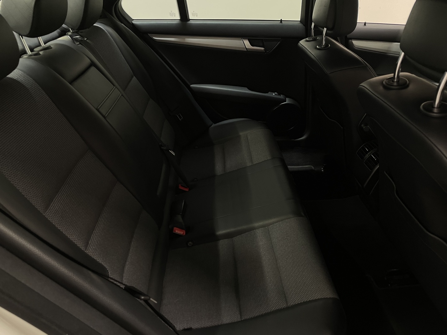 MERCEDES-BENZ C 2011