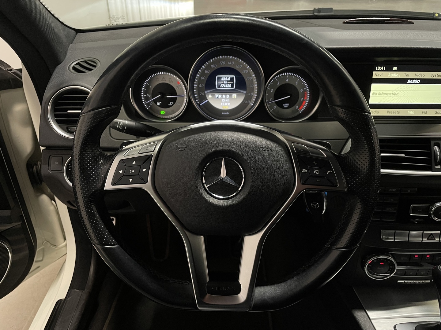 MERCEDES-BENZ C 2011