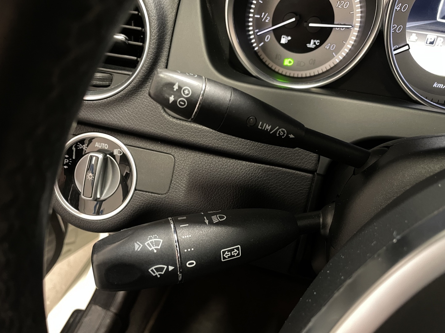 MERCEDES-BENZ C 2011