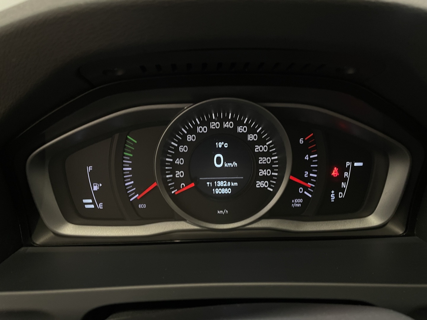 VOLVO V60 Cross Country 2016