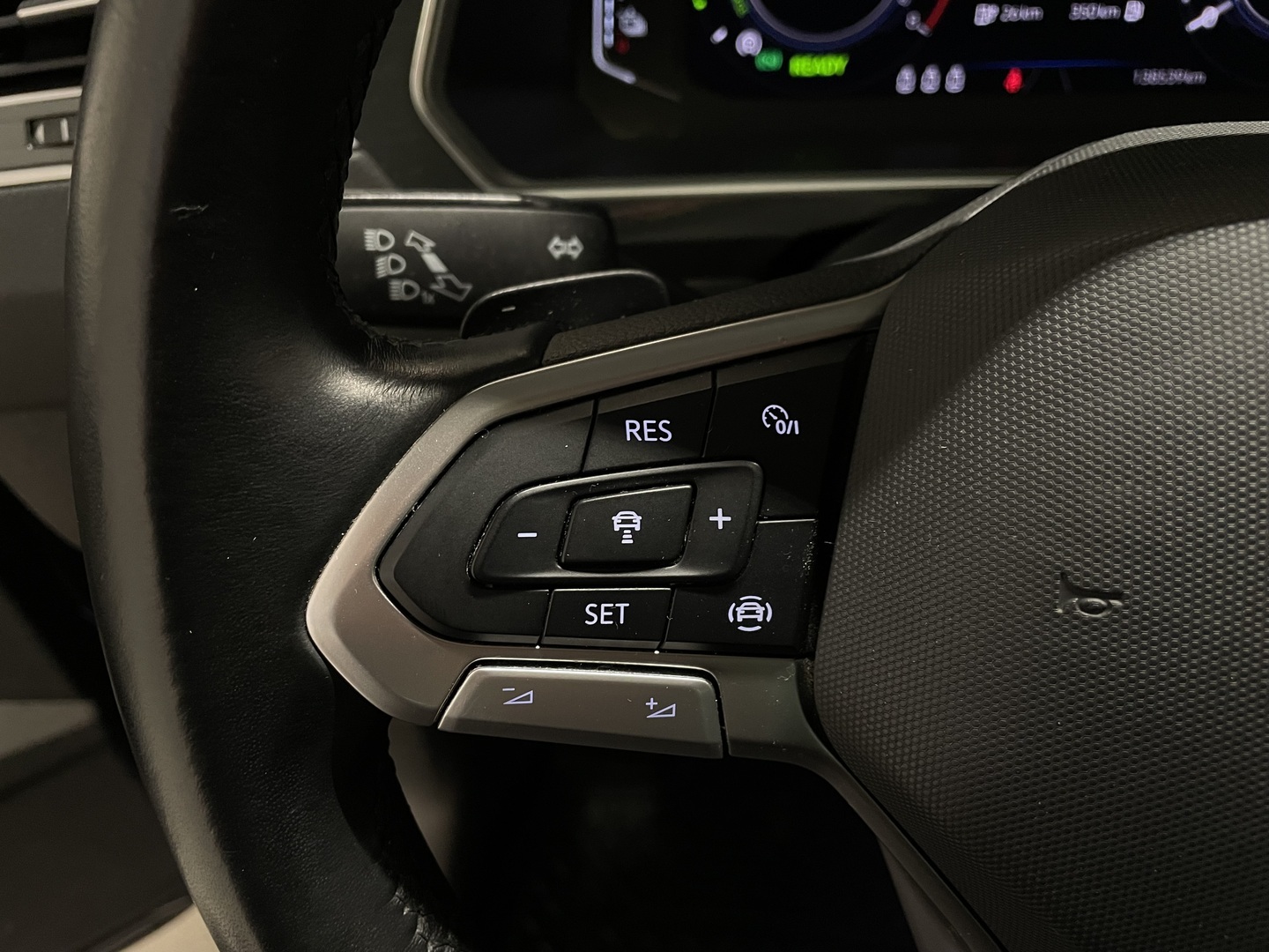 VOLKSWAGEN Tiguan 2021