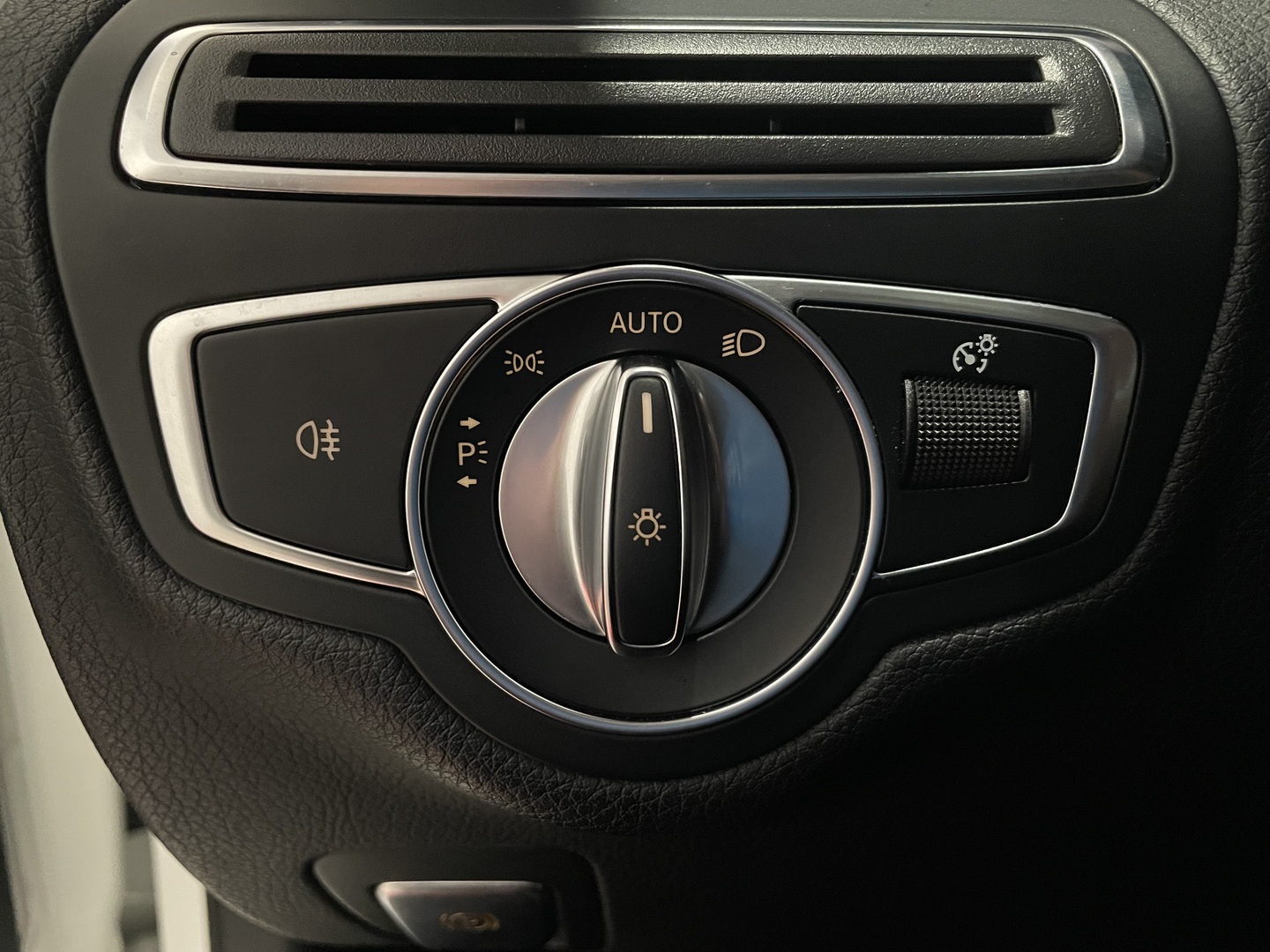 MERCEDES-BENZ C 2018