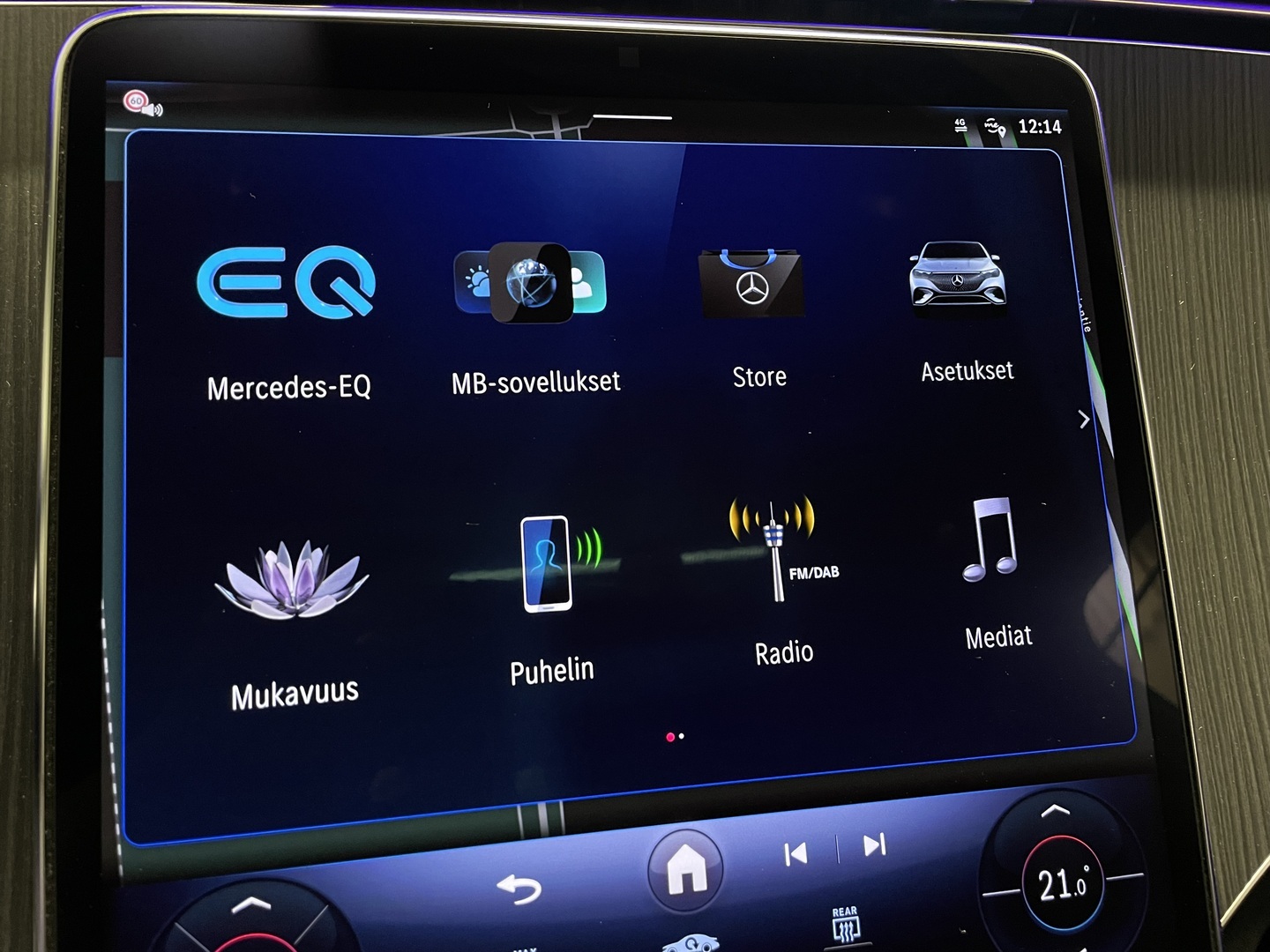 MERCEDES-BENZ EQE SUV 2023