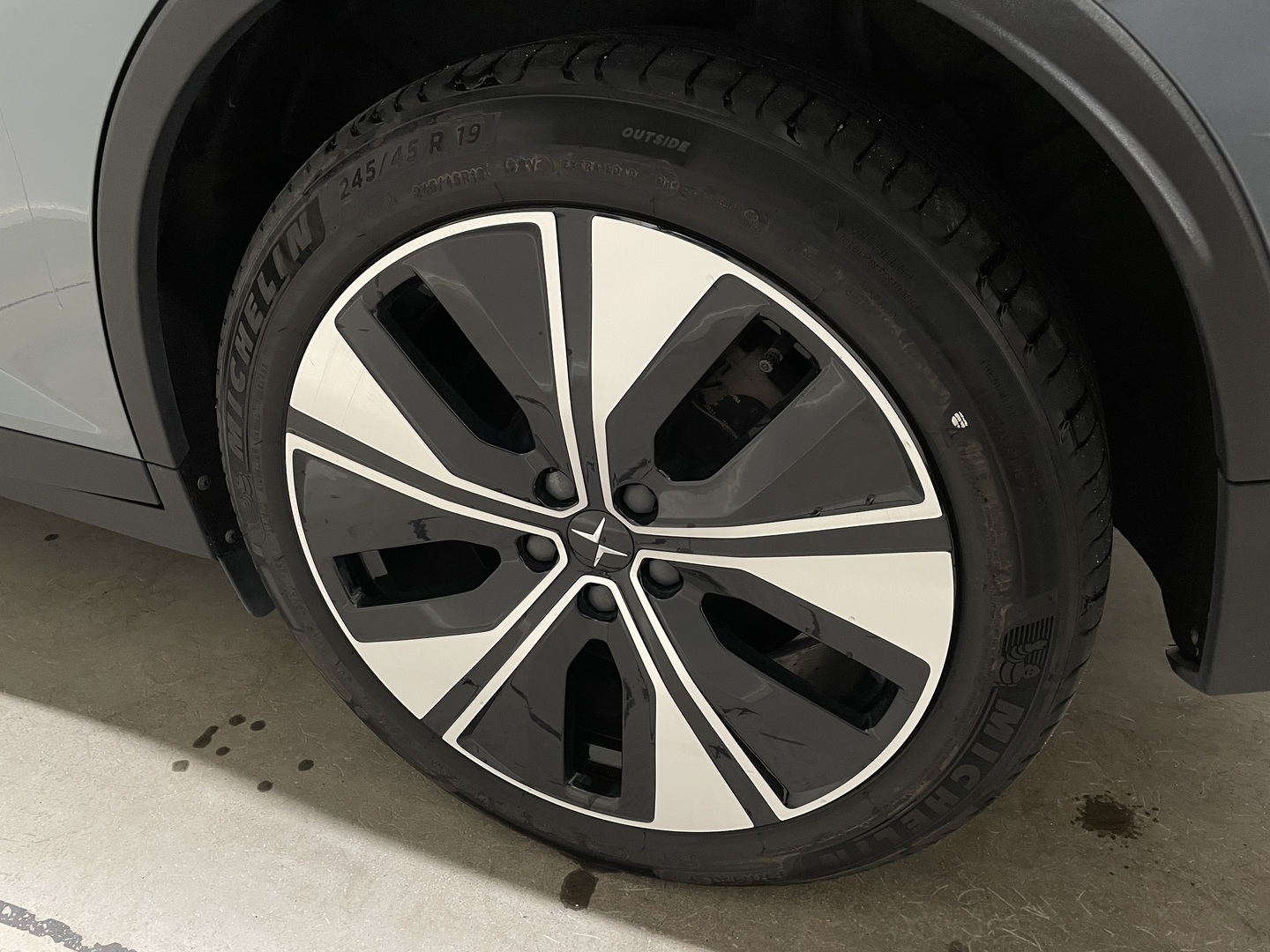 POLESTAR 2 2023