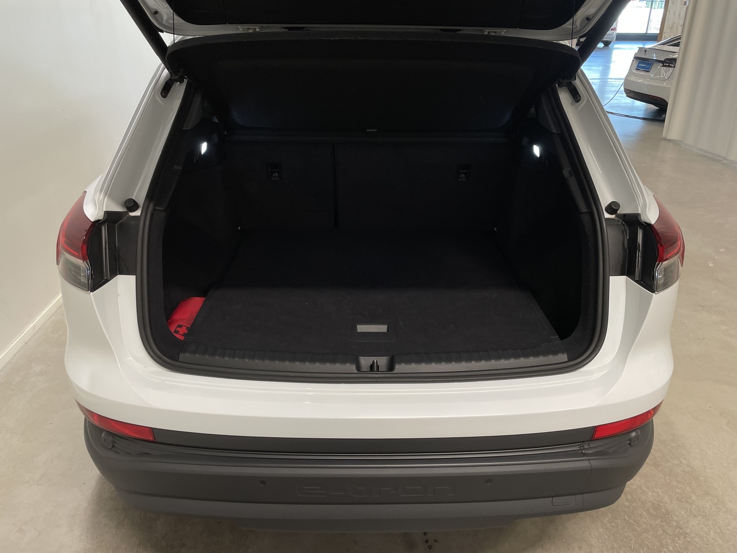 AUDI Q4 e-tron 2022