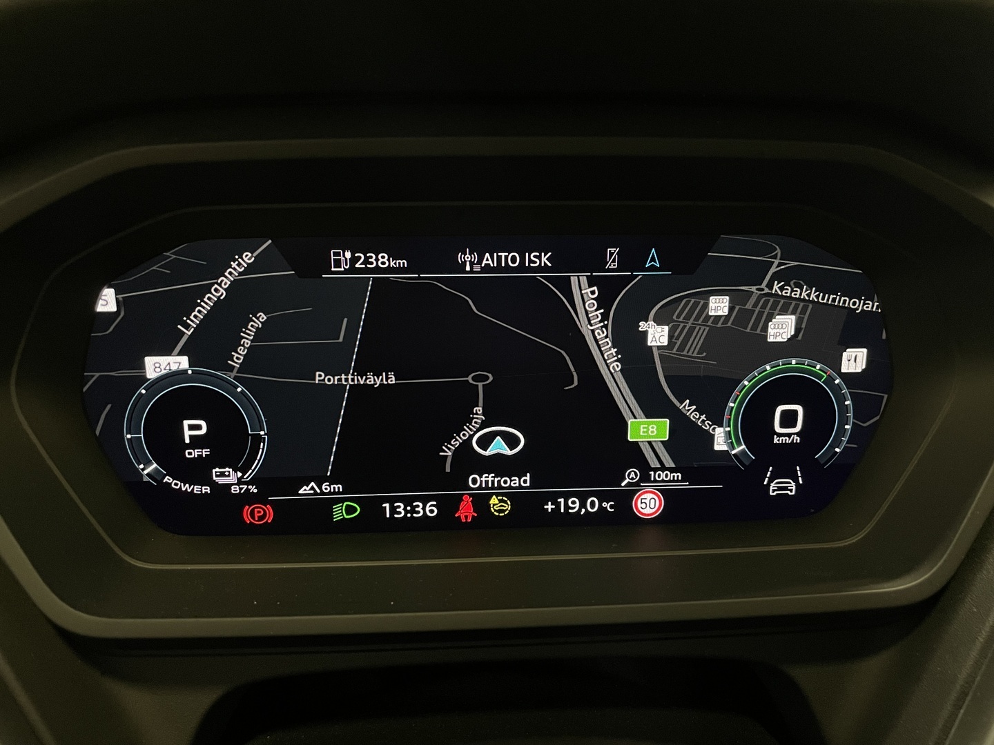AUDI Q4 e-tron 2022