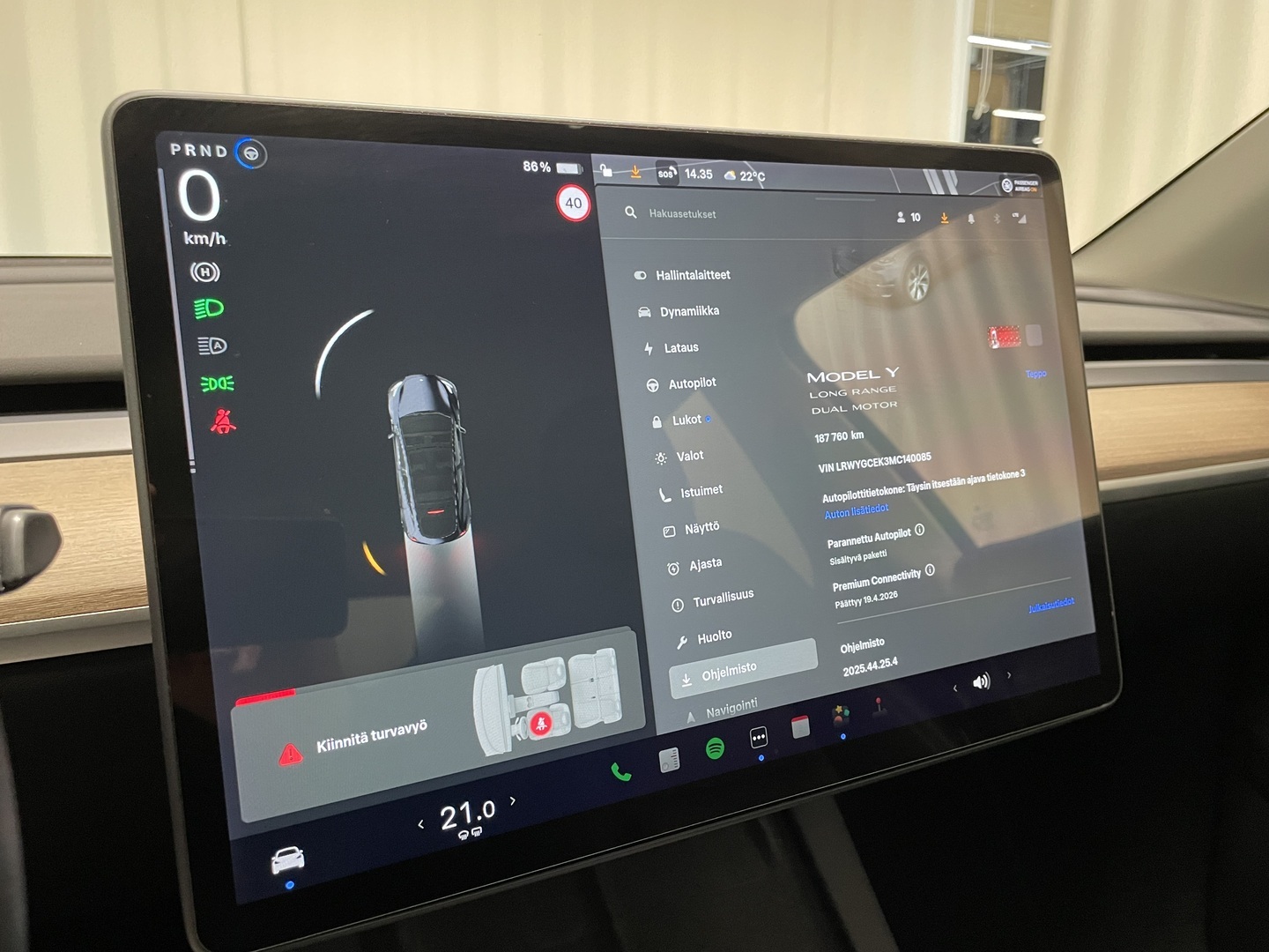 TESLA Model Y 2021