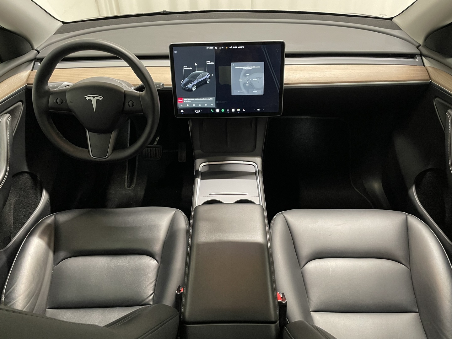 TESLA Model Y 2021
